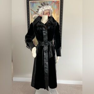 Vintage Leather Jacket with Faux Fur Trim – Button-Up – Very Nice Condition